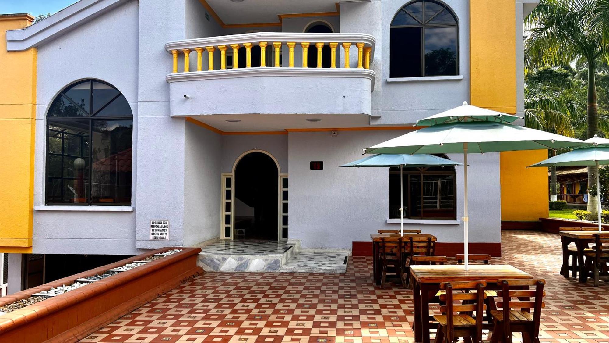 Hotel Casa Confort Santa Rosa de Cabal Esterno foto
